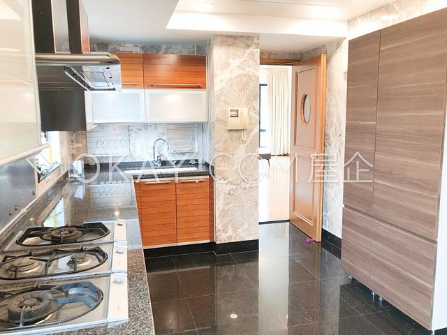 The Leighton Hill | The Leighton Hill, Happy