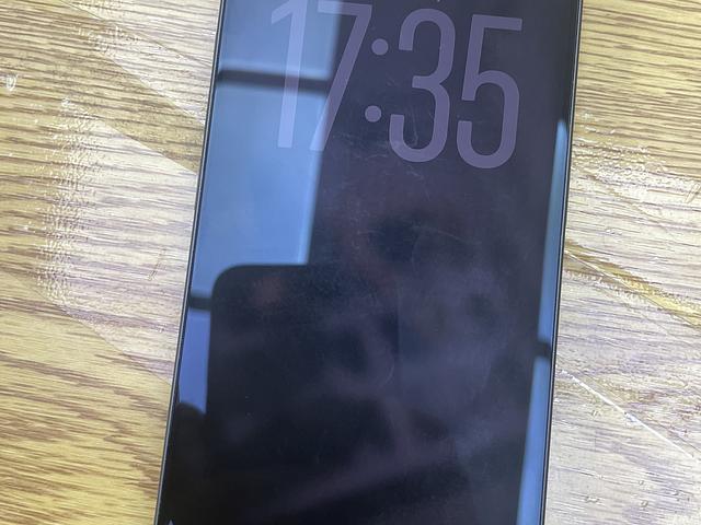 iPhone 17 256GB – 98% Battery – SIM Unlocked – Exc