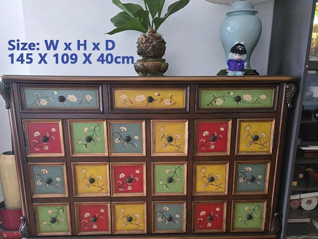 Display Cabinet 