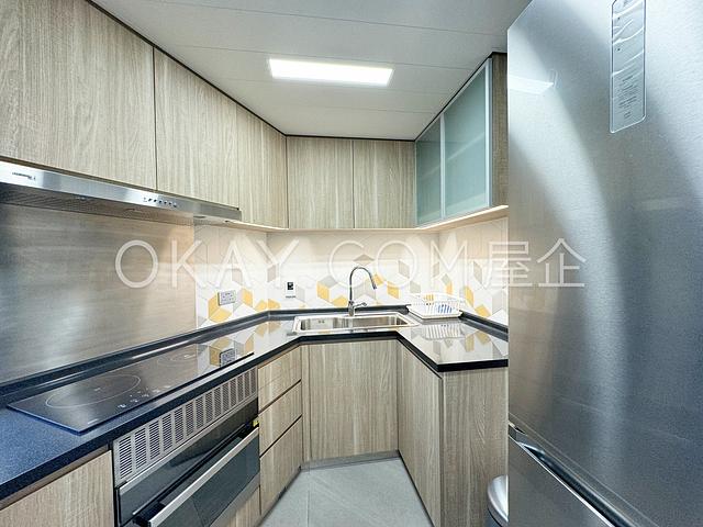 C.C. Lodge | C.C. Lodge, Tai Hang - 3 Bed, 2 Bath,