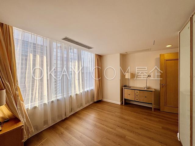 Convention Plaza Apartments | Convention Plaza