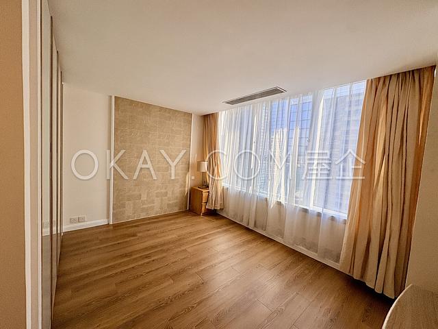 Convention Plaza Apartments | Convention Plaza