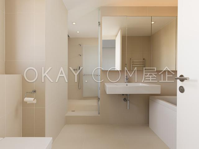 Vivian Court | Vivian Court, The Peak - 3 Bed, 2