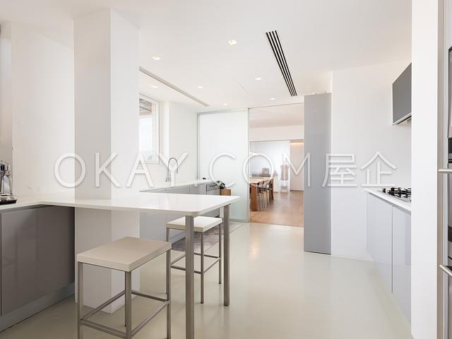 Vivian Court | Vivian Court, The Peak - 3 Bed, 2