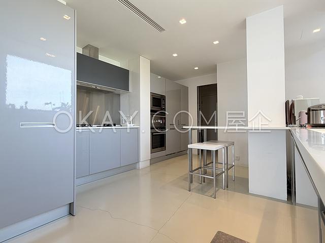 Vivian Court | Vivian Court, The Peak - 3 Bed, 2