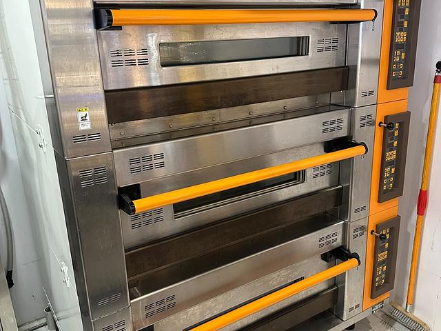 Sanko Oven