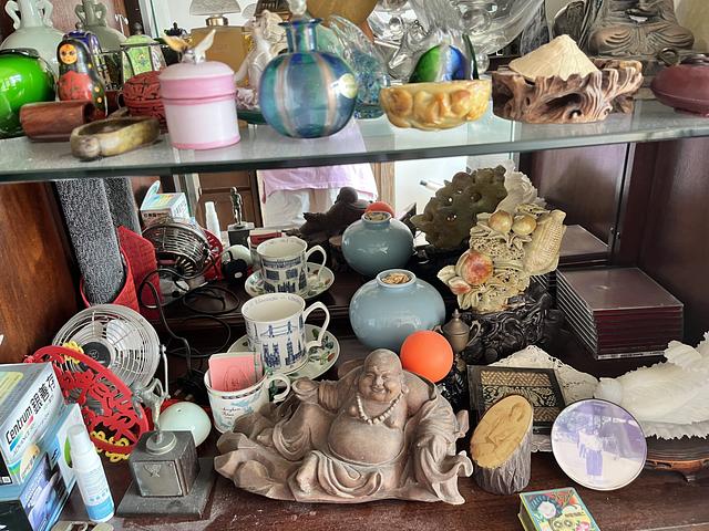 A display cabinet