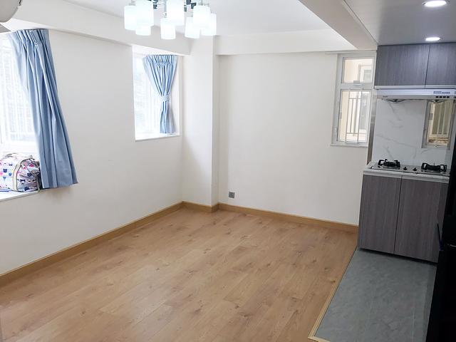 Nice & modern design 2 bedroom apt 5 mins MTR KT