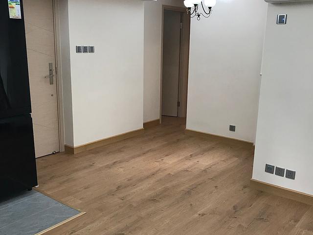 Nice & modern design 2 bedroom apt 5 mins MTR KT