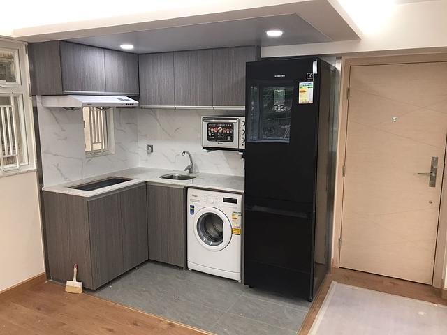 Nice & modern design 2 bedroom apt 5 mins MTR KT