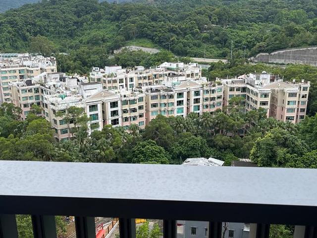 Brand new 2 bedrooms apartment never occupied