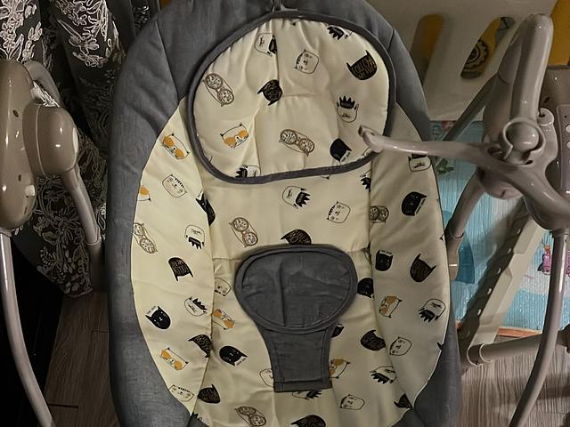 Baby swing 