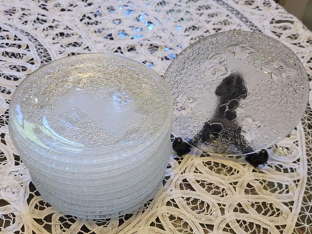 fancy cut glass finger food plates 10pc