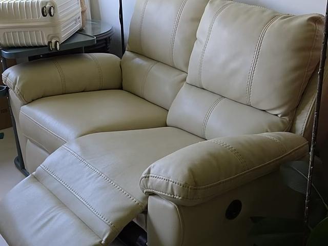 Moving sale