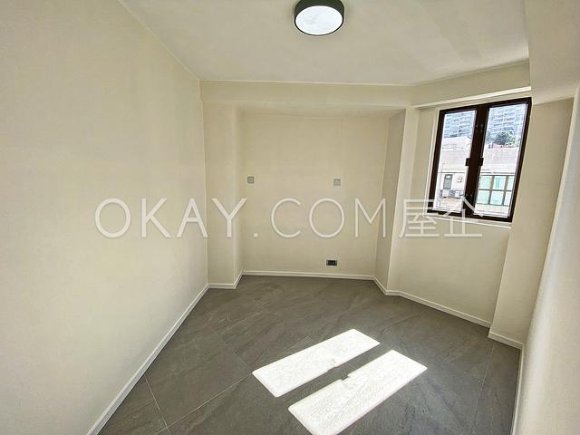 Crescent Heights | Crescent Heights, Mid-levels