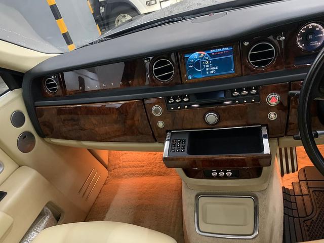 2006 Rolls-Royce Phantom EWB  