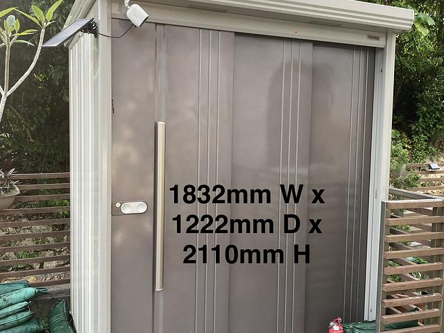 Metals sheds with locks