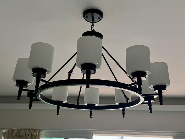 Dimmable Vintage 10-Bulb Chandelier/ Ceiling Light