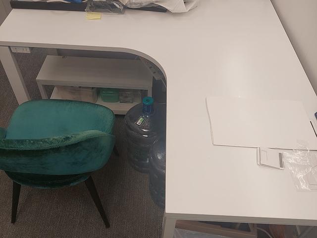 L shape desk