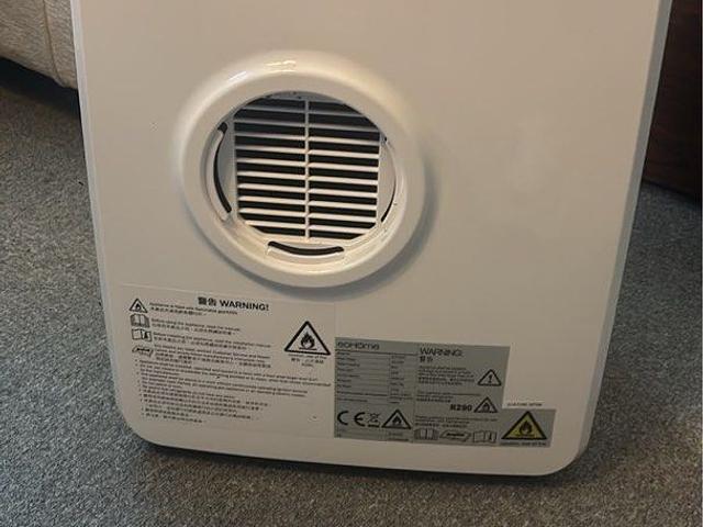 Hose-free portable AC