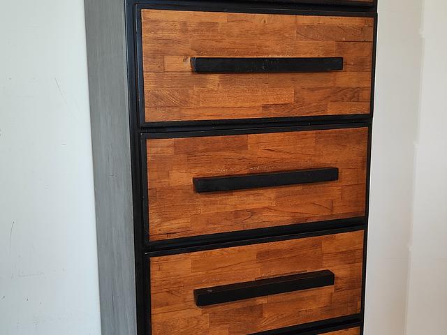 Solid Hardwood 6-Drawer Chest – Black/Brown