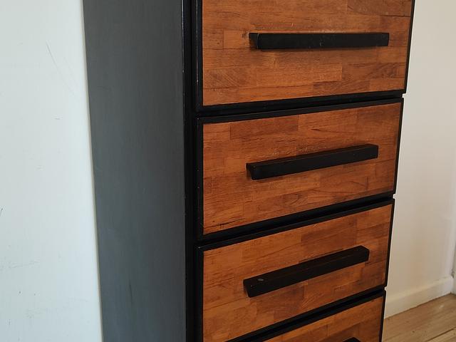 Solid Hardwood 6-Drawer Chest – Black/Brown
