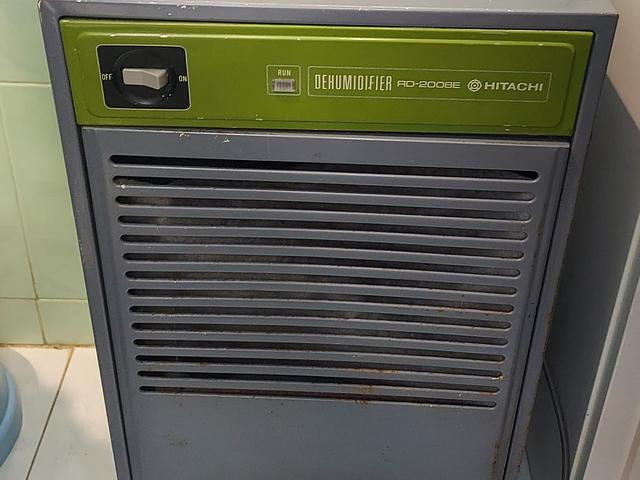 Wasging Machine & Dehumidifier