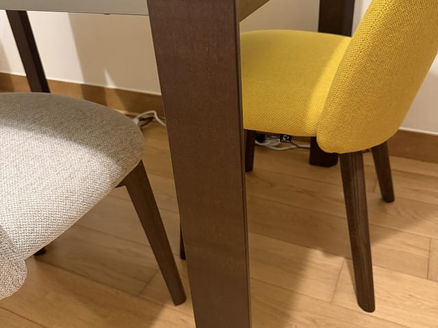 Connubia extendable ceramic top dining table