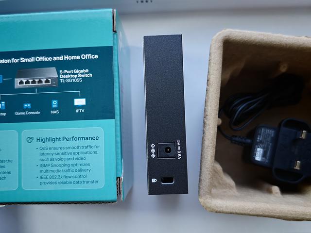 TP-Link 5 Port network switch TL-SG105S