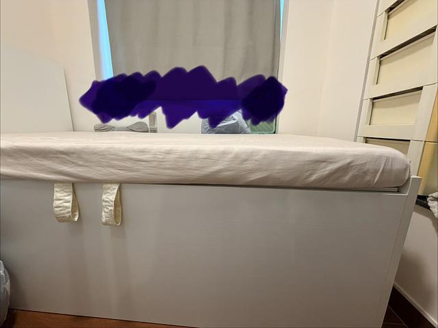 Bed frame - excellent condition
