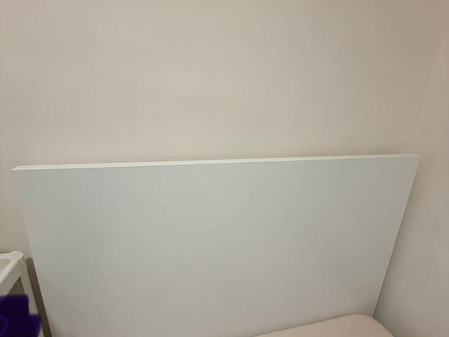 Bed frame - excellent condition