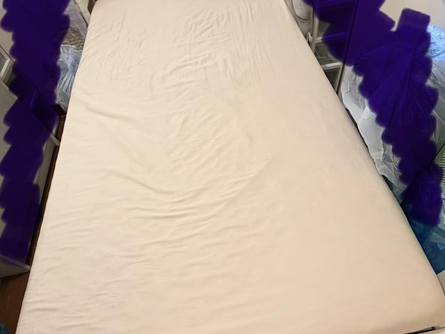 Bed frame - excellent condition