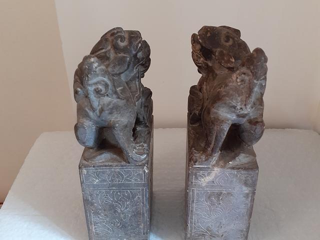 Foo Dog Seals 