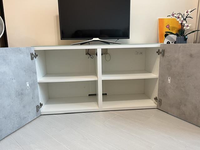 IKEA BESTÅ TV Bench – White Frame, Grey Doors
