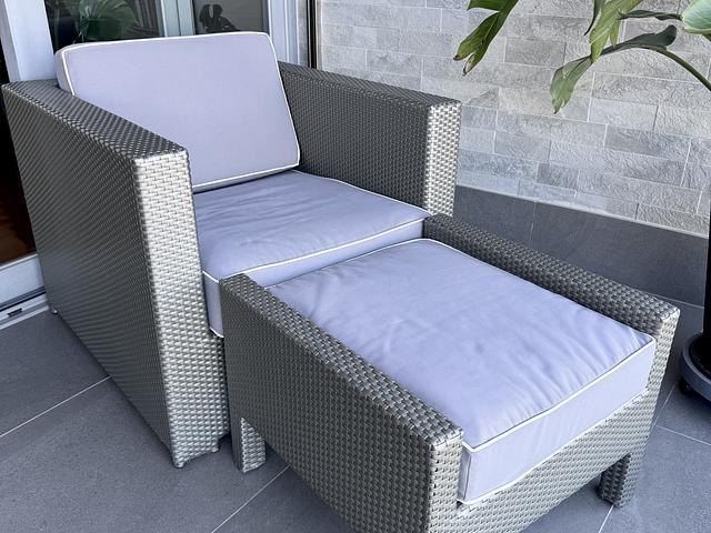 Outdoors Lounge Chairs with Foot Rests (x2)