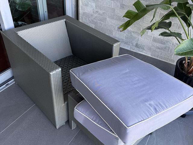 Outdoors Lounge Chairs with Foot Rests (x2)
