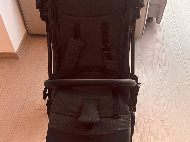 Baby stroller used only for two months