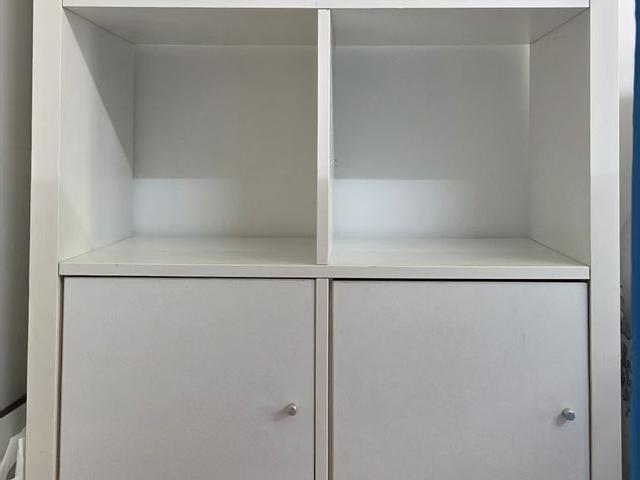 Moving sale