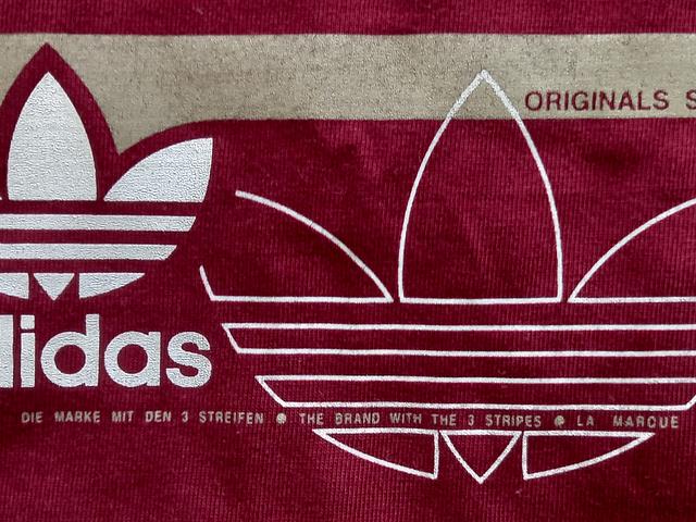 Authentic ADIDAS Basketball Graphic T-shirt XL
