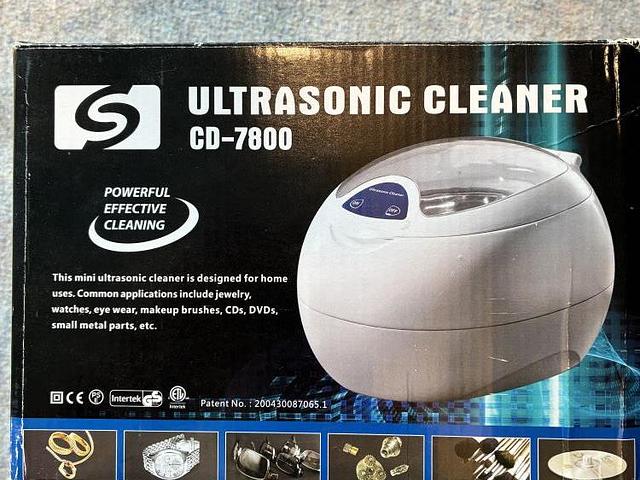 Ultrasonic cleaner.  Model CD-7800.  