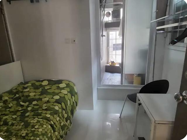 Flat with 3bedrooms and 3 bathrooms 