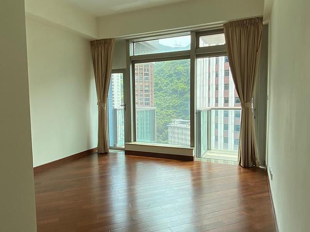 Wanchai above MTR studio with full facilities