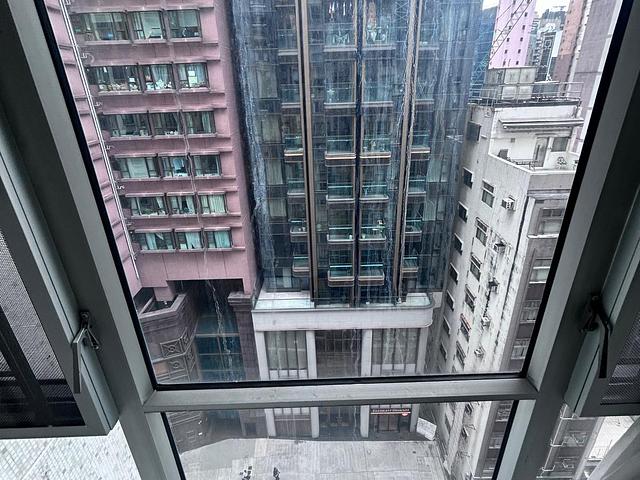 🏠 2BR/1BA Flat for Rent: Caine Road, Central 