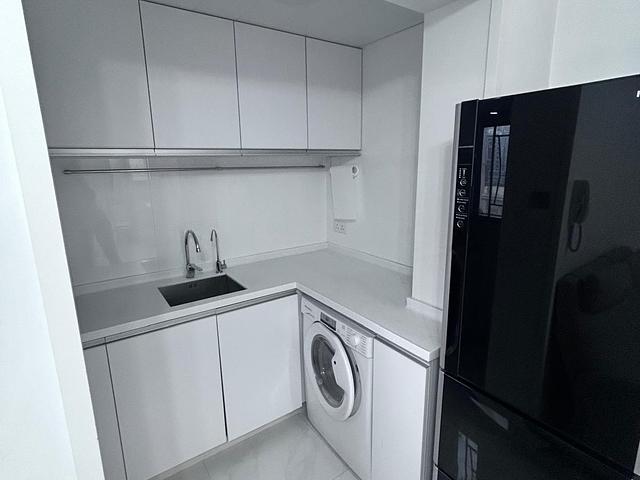 🏠 2BR/1BA Flat for Rent: Caine Road, Central 