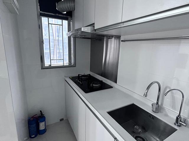 🏠 2BR/1BA Flat for Rent: Caine Road, Central 