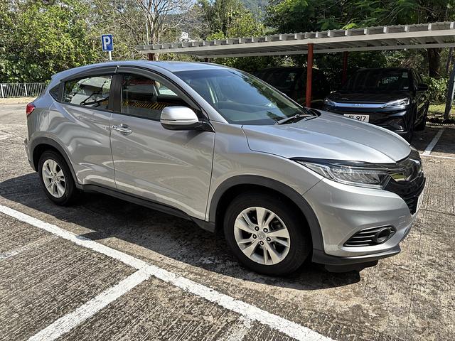 2018 Silver Honda VEZEL 1500cc