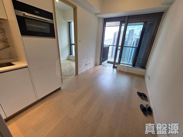 Kai Tak one bedroom flat