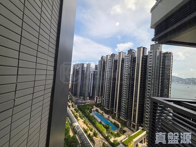 Kai Tak one bedroom flat