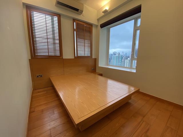 Top Floor Flat with Private Roof and Car Park