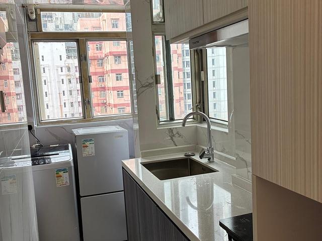 Skyview Contemporary New Reno Furn 3 min to Mtr 